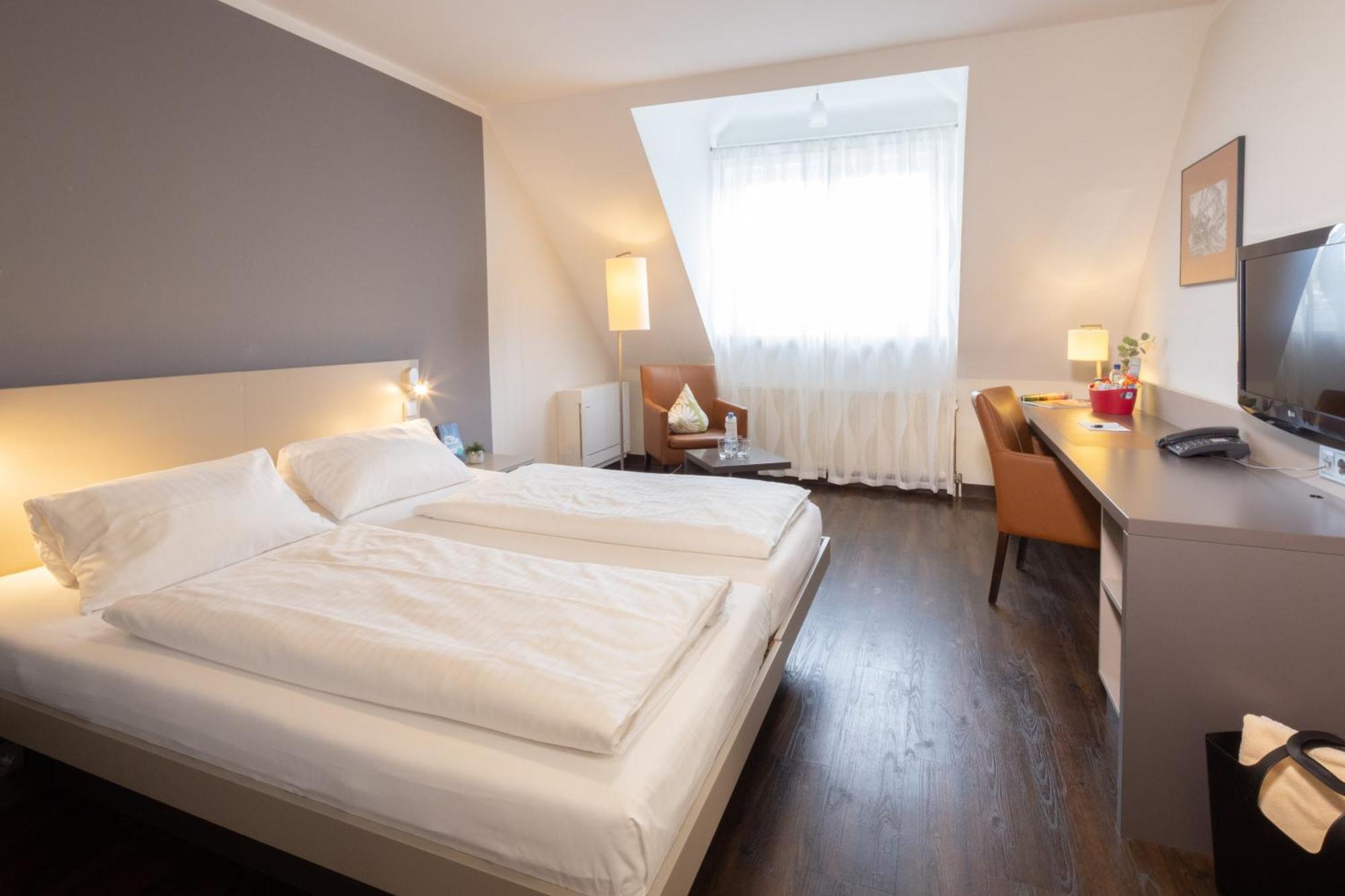 Hotel Traube Am See Friedrichshafen Luaran gambar